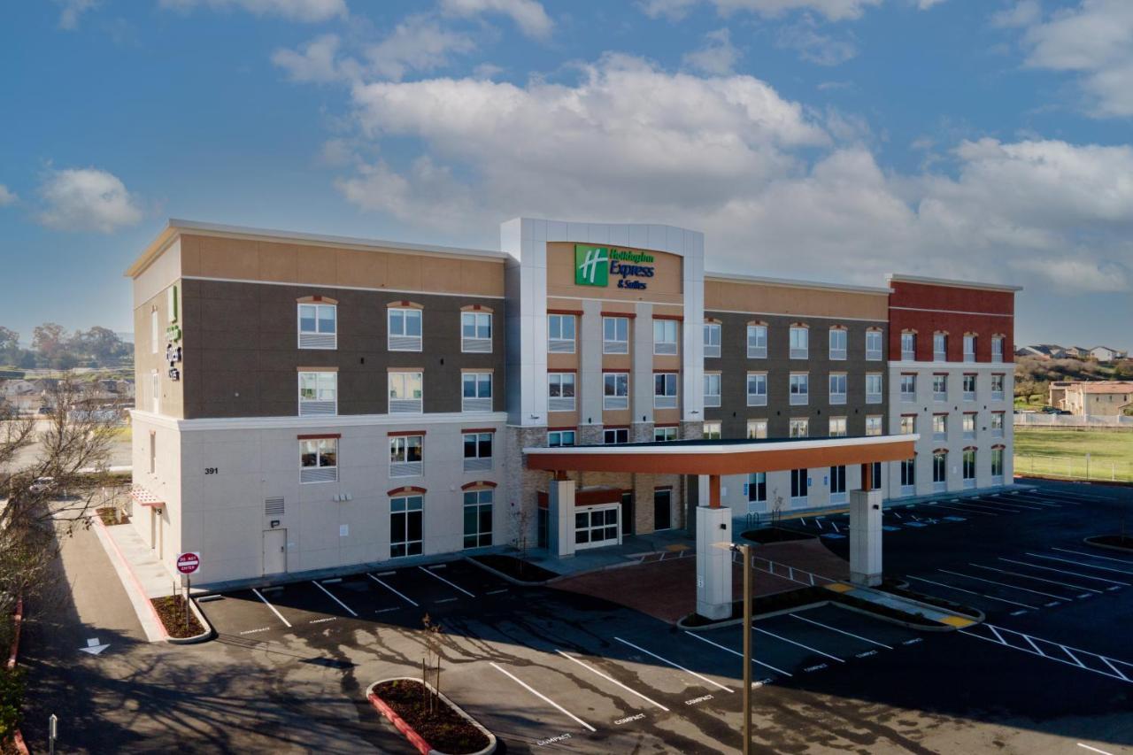 Holiday Inn Express & Suites - Hollister By Ihg Exterior photo